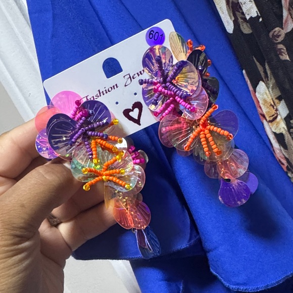 Colorful Floral Statement Earrings - Picture 2 of 3